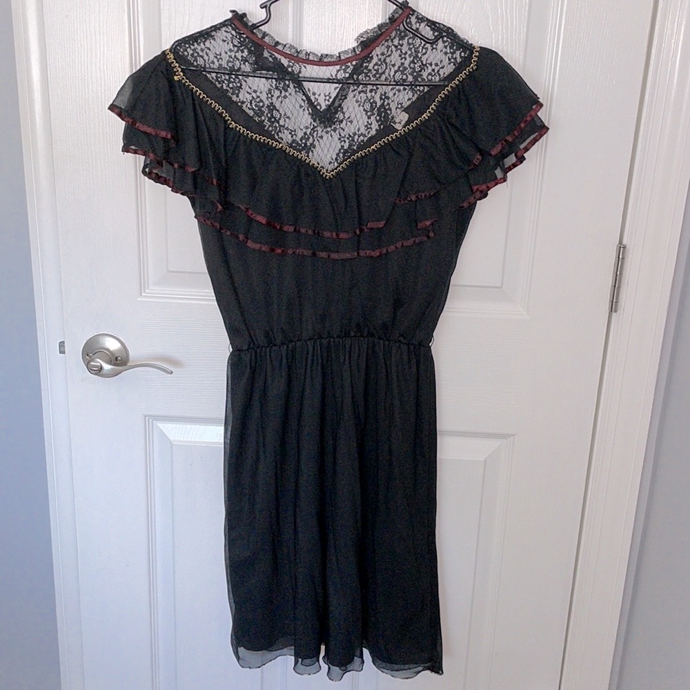 Vintage Black ruffle top dress sz M